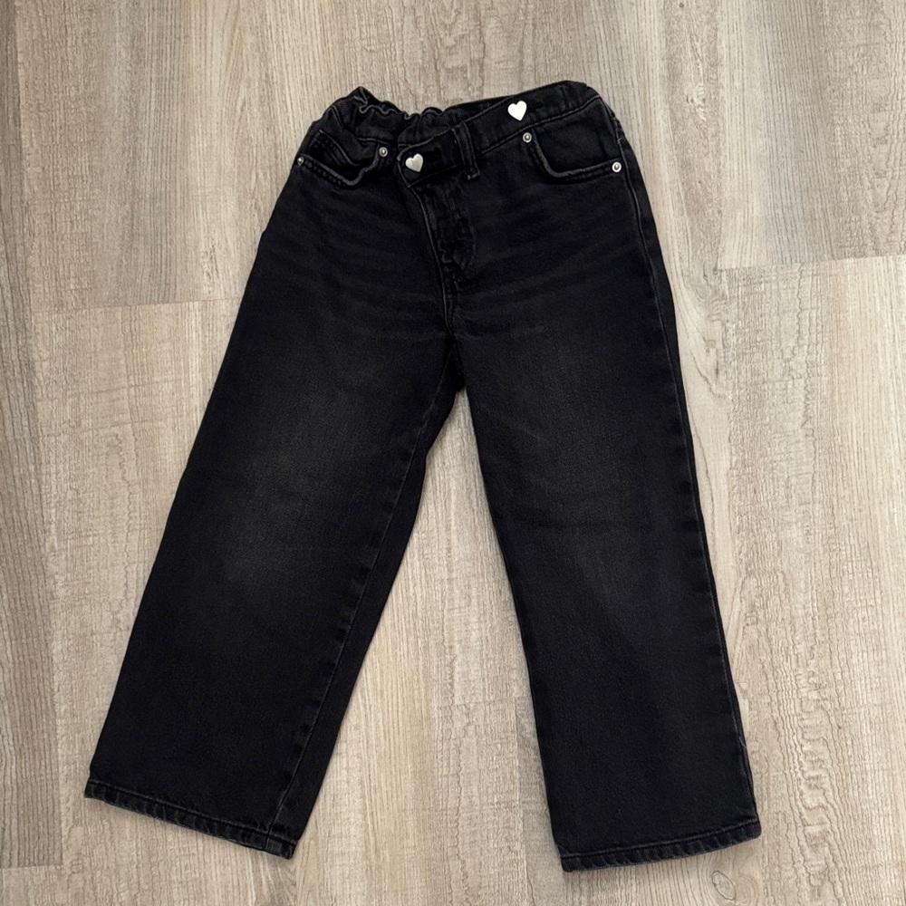 Zara Wide-Leg Jeans with Heart Button Detail